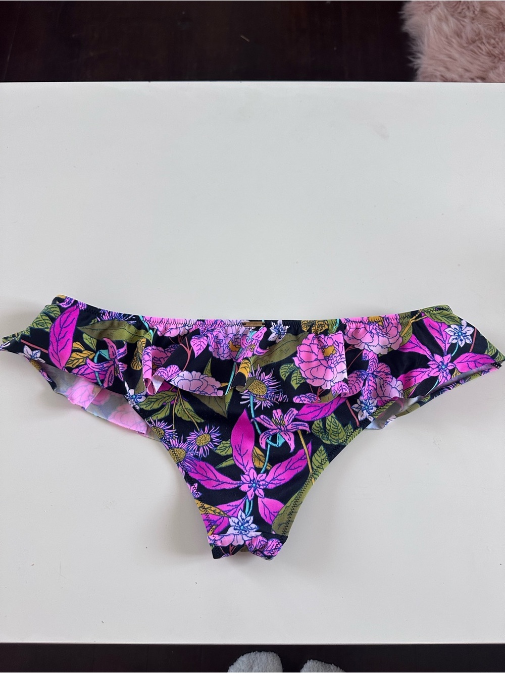 Victoria's Secret The Classic Hipster Tapestry ruffle Floral Bikini Bottom Sz m - Picture 3 of 4
